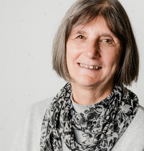 Dr. Susanne Friz